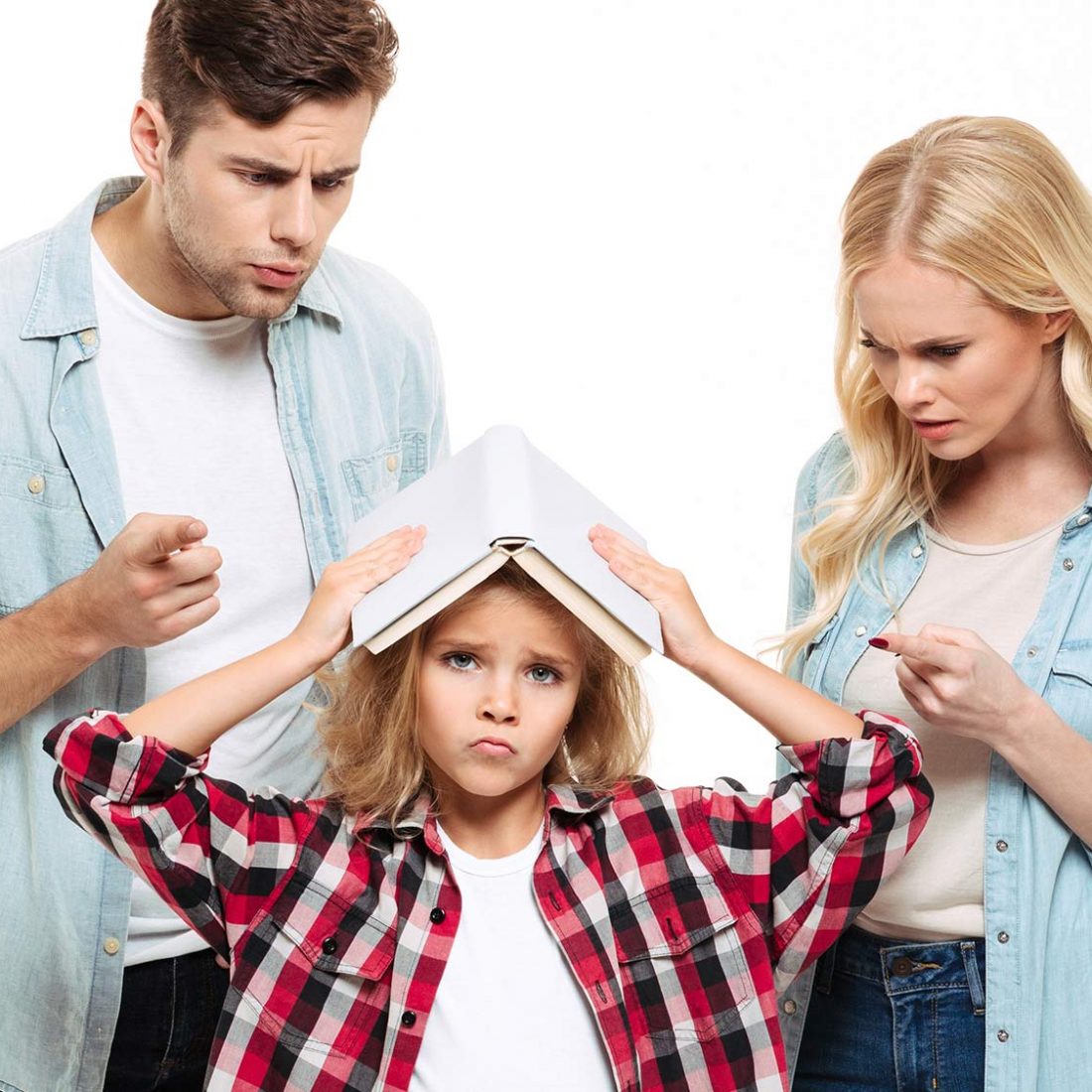 Image showcasing 10 creative ways to break your child's gadget addiction! - Nise